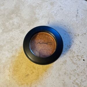 MAC Cosmetics Frost Eyeshadow Tutu Good - New!